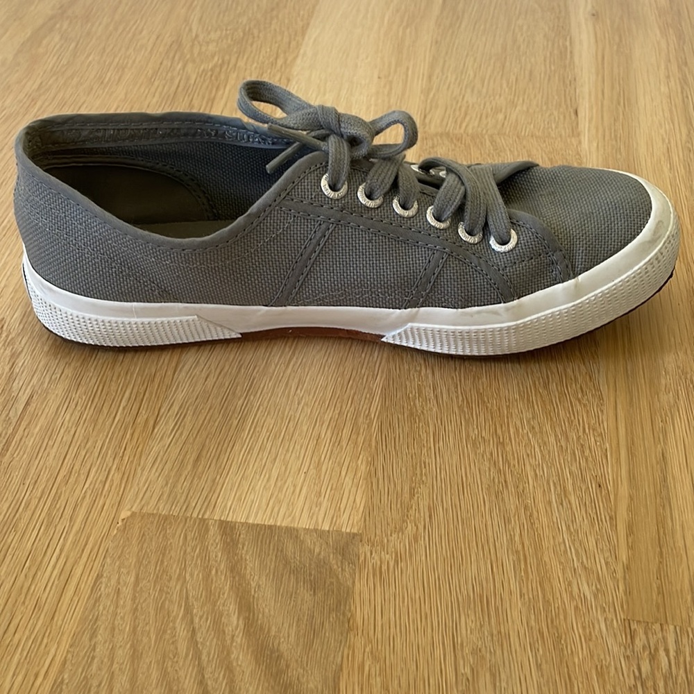 Superga Sneakers - lightly worn, excellent condition! - Picture 5 of 9